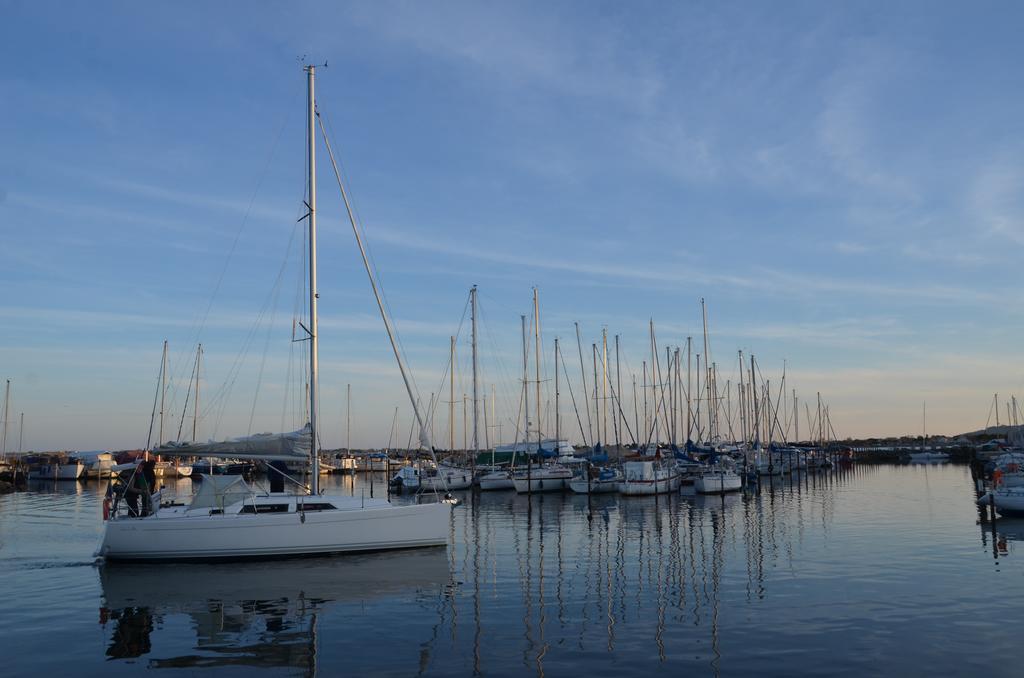 Les Chambres D'Andrea Marseillan  Buitenkant foto